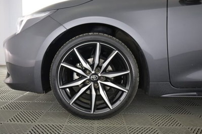 Toyota Corolla GR SPORT 1.8 Hybrid Bi-Tone (8)