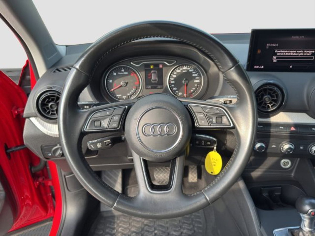 Audi Q2 Q2 2.0 TDI quattro S tronic Business (12)