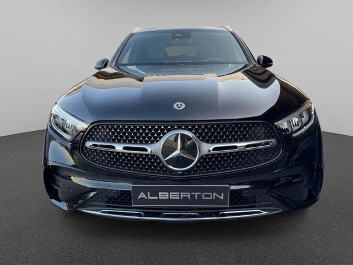 Mercedes-Benz GLC 220 d 4Matic Mild Hybrid AMG Premium Plus (2)