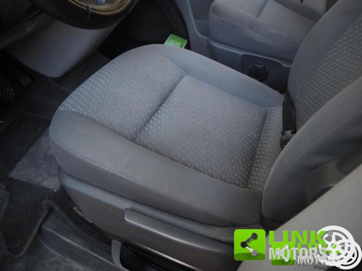 Volkswagen Veicoli Commerciali Transporter Furgone 2.0 TDI 84CV PC Kombi (11)