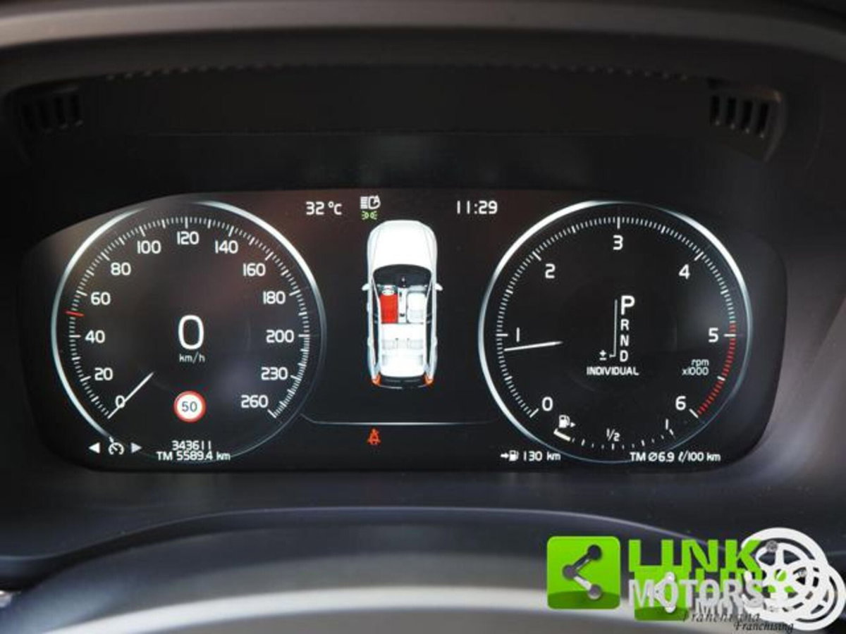 Volvo XC60 D4 Geartronic Inscription (11)