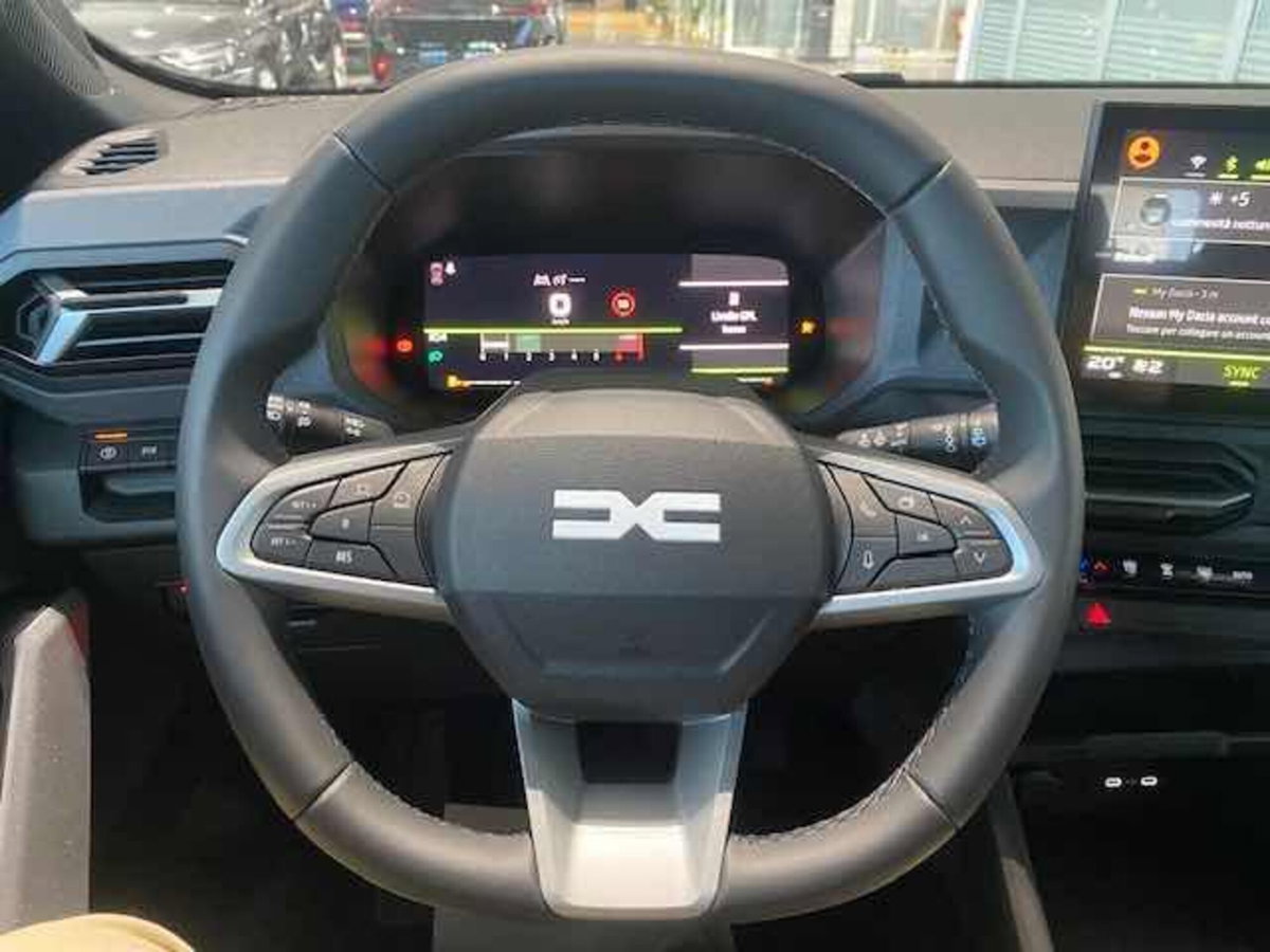 Dacia Bigster 1.2 mild hybrid Journey 140cv (10)