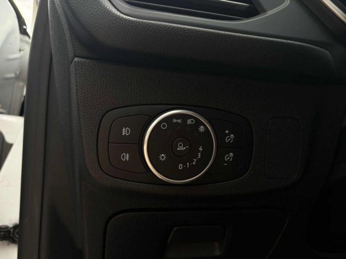 Ford Focus Station Wagon 1.5 EcoBlue 120 CV SW Active X (16)