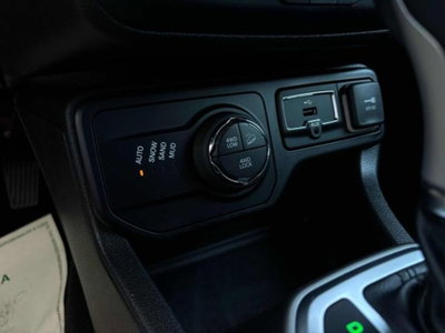 Jeep Renegade 2.0 Mjt 140CV 4WD Active Drive Low Limited (9)