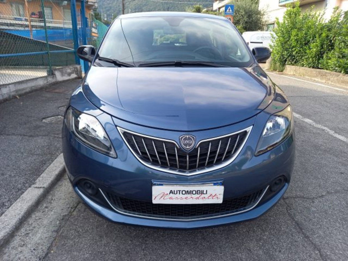 Lancia Ypsilon 1.0 FireFly 5 porte S&S Hybrid Ecochic UnYca (2)