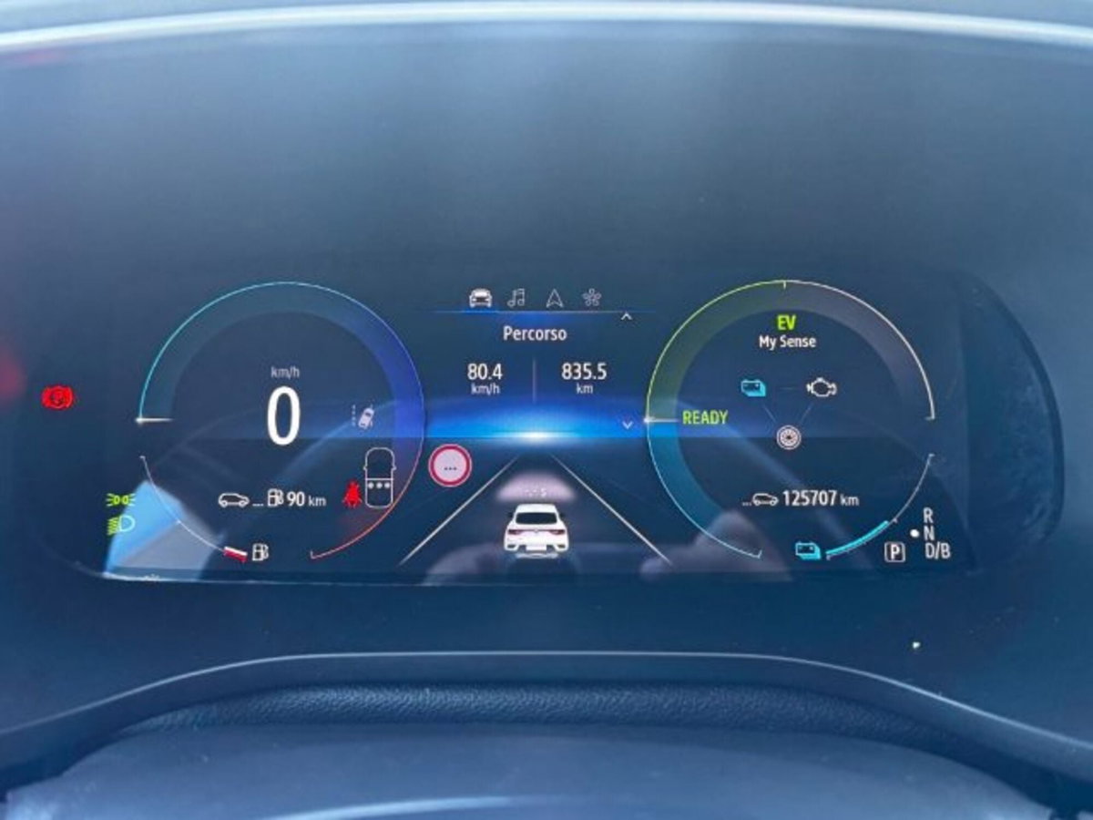 Renault Arkana E-Tech 145 CV R.S.Line Fast Track (14)