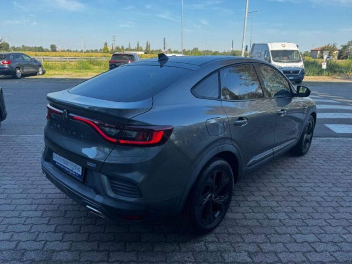 Renault Arkana E-Tech 145 CV R.S.Line Fast Track (5)