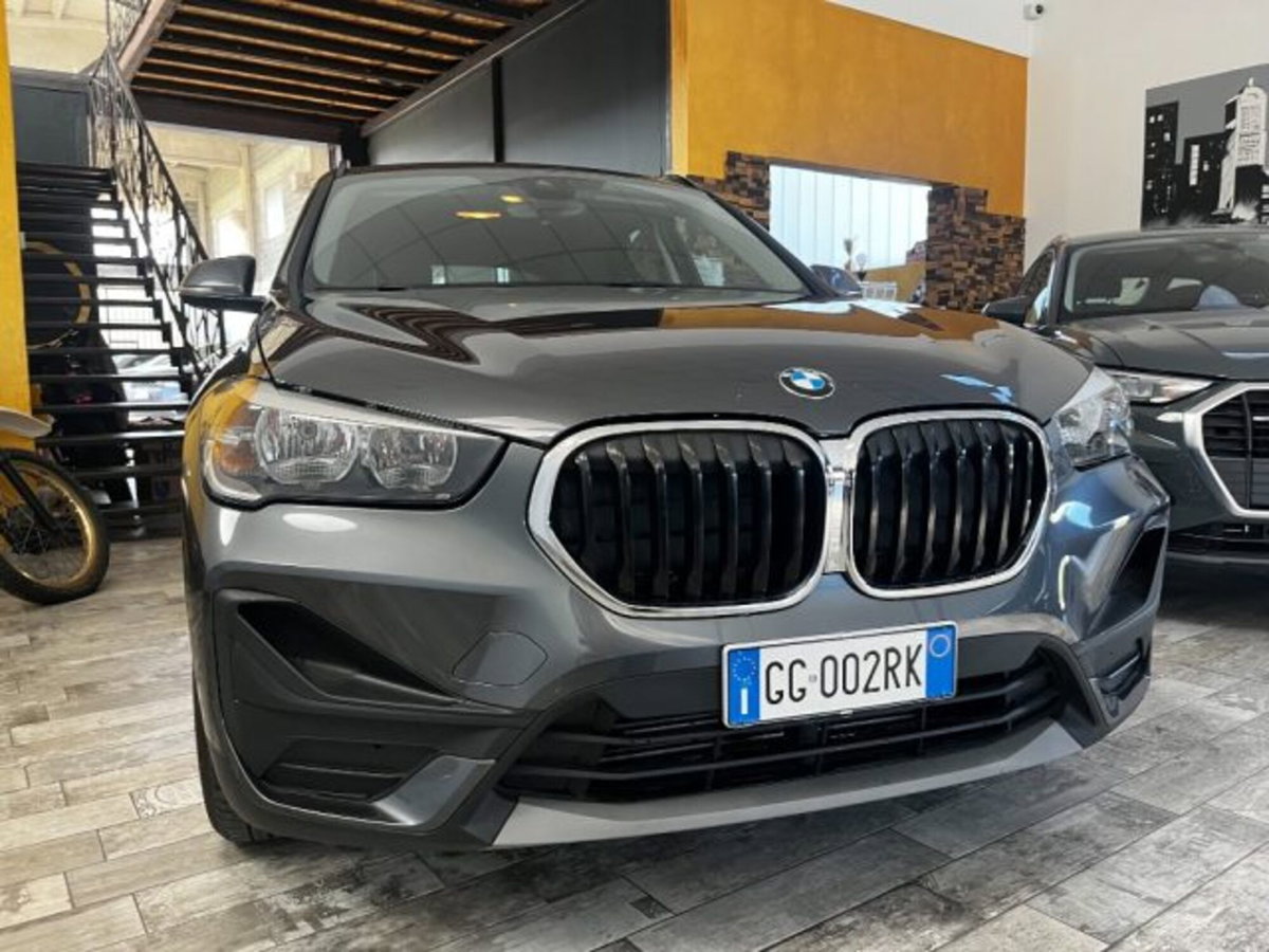 BMW X1 xDrive20d Business Advantage (2)