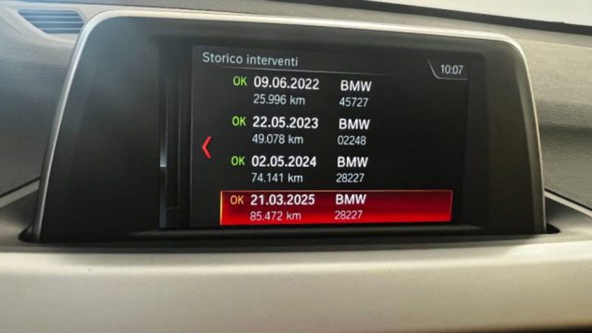 BMW X1 xDrive20d Business Advantage (9)