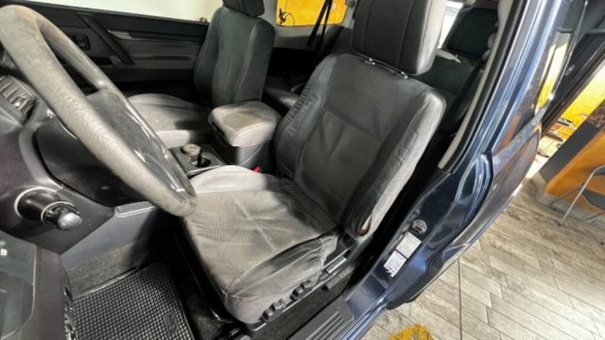 Mitsubishi Pajero 3.2 DI-D 16V aut. 3p. Instyle DPF (11)