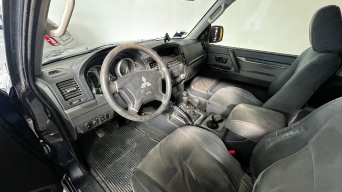 Mitsubishi Pajero 3.2 DI-D 16V aut. 3p. Instyle DPF (12)