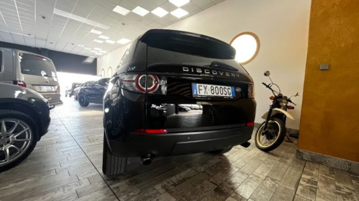 Land Rover Discovery Sport 2.0 eD4 150 CV 2WD (4)