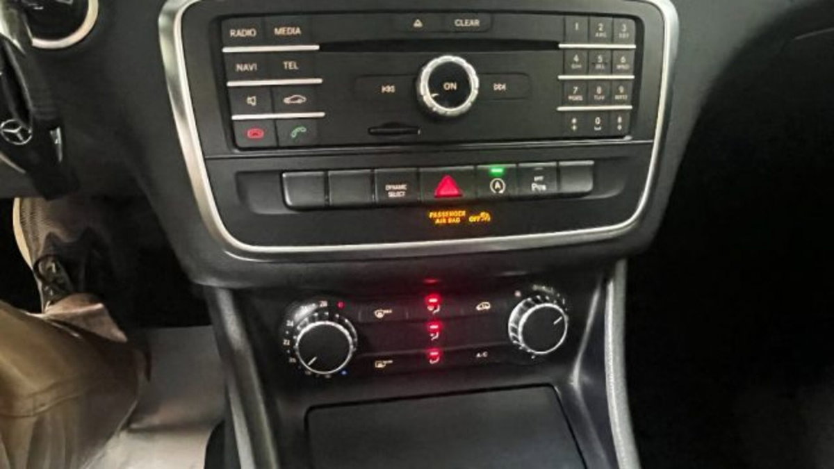Mercedes-Benz CLA Shooting Brake 180 d Automatic Executive (11)