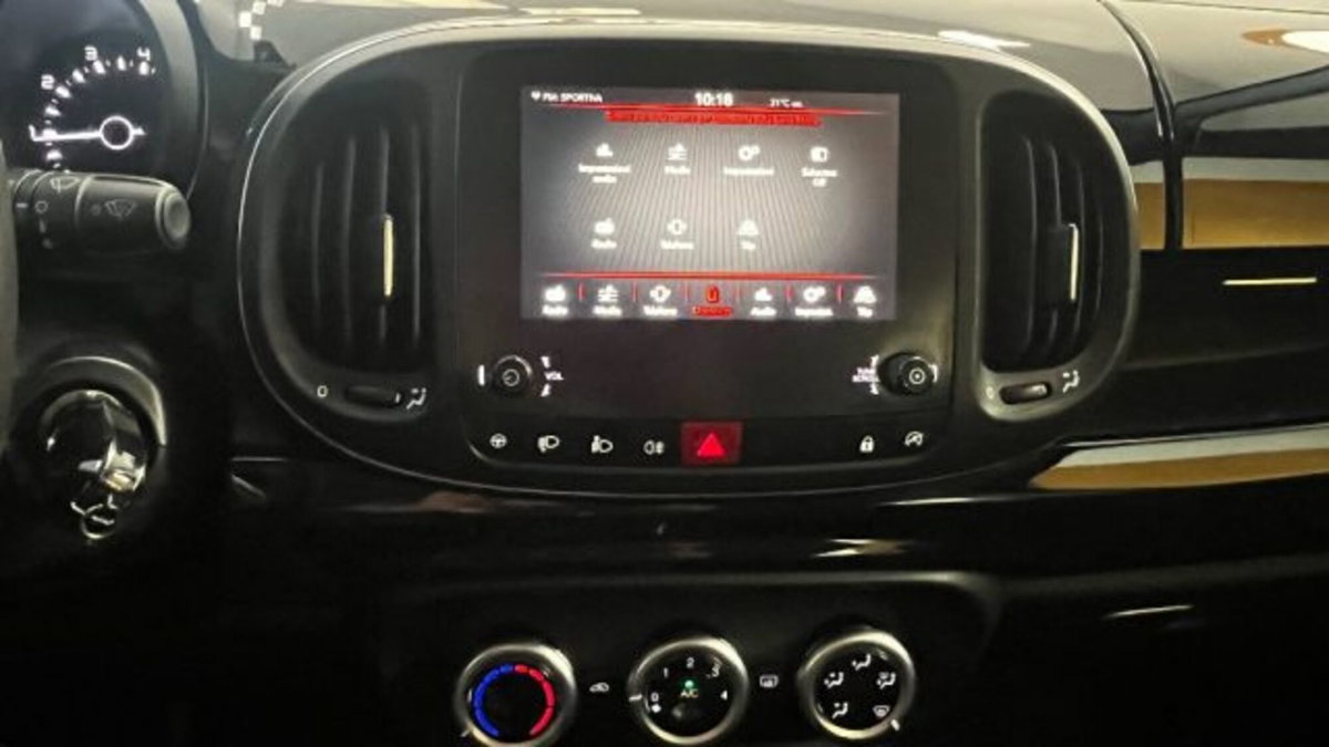 Fiat 500L 1.6 Multijet 120 CV Mirror City Cross (10)
