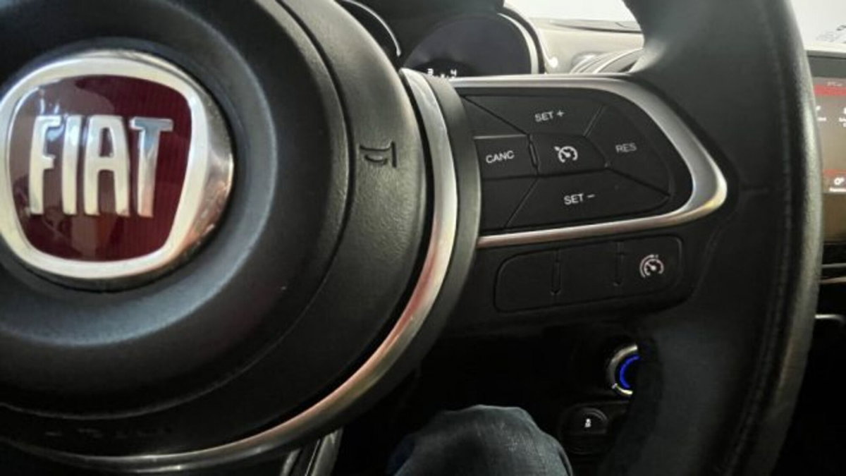 Fiat 500L 1.6 Multijet 120 CV Mirror City Cross (13)