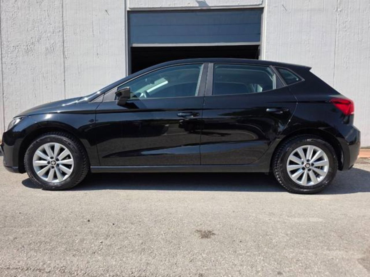 SEAT Ibiza 1.0 TGI 5 porte Style (16)