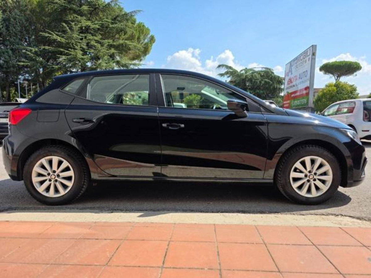 SEAT Ibiza 1.0 TGI 5 porte Style (7)