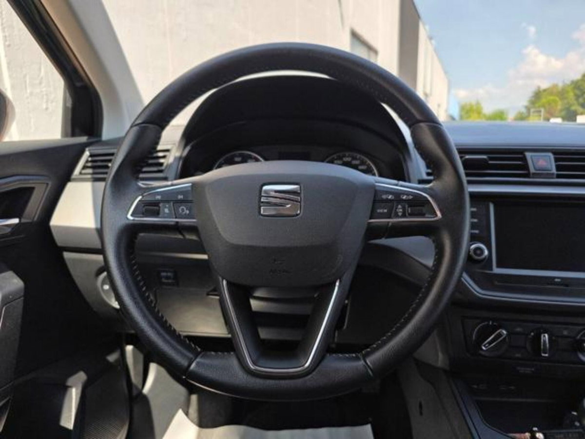 SEAT Ibiza 1.0 TGI 5 porte Style (9)