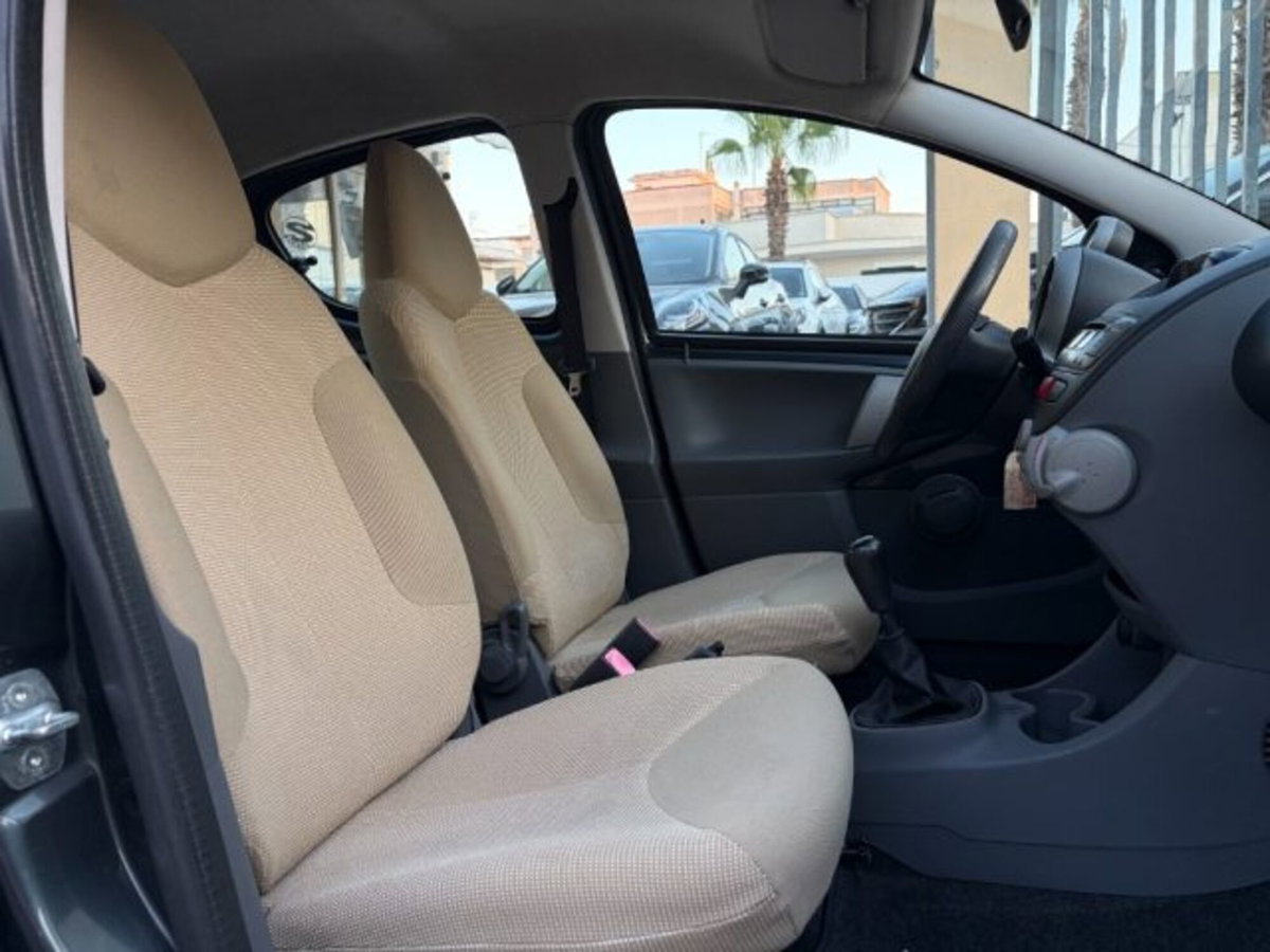 Peugeot 107 68CV 5p. Desir (5)