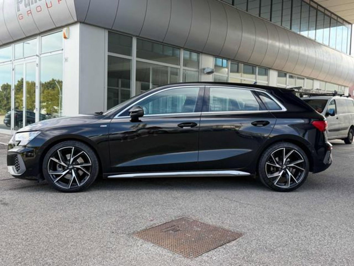 Audi A3 Sportback 35 TDI S tronic S line edition (2)