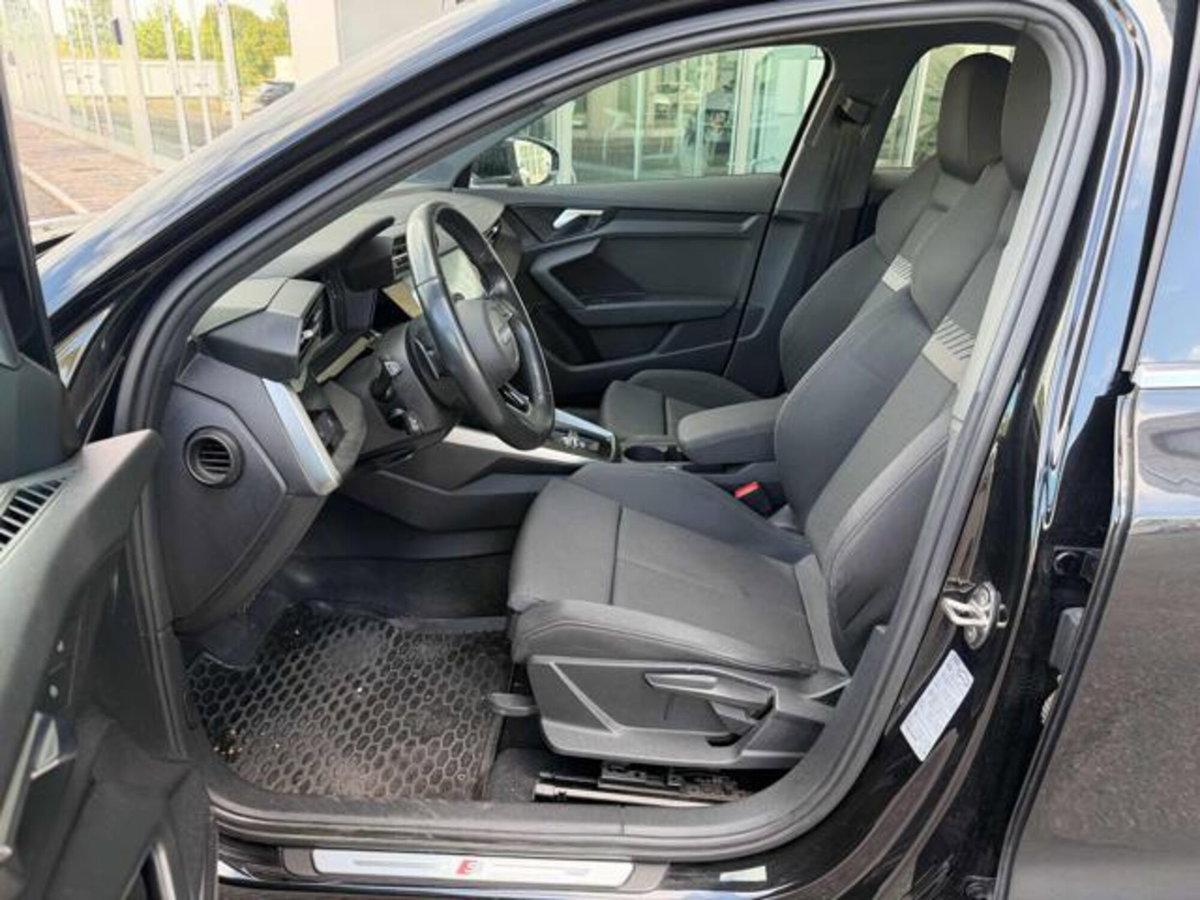 Audi A3 Sportback 35 TDI S tronic S line edition (9)