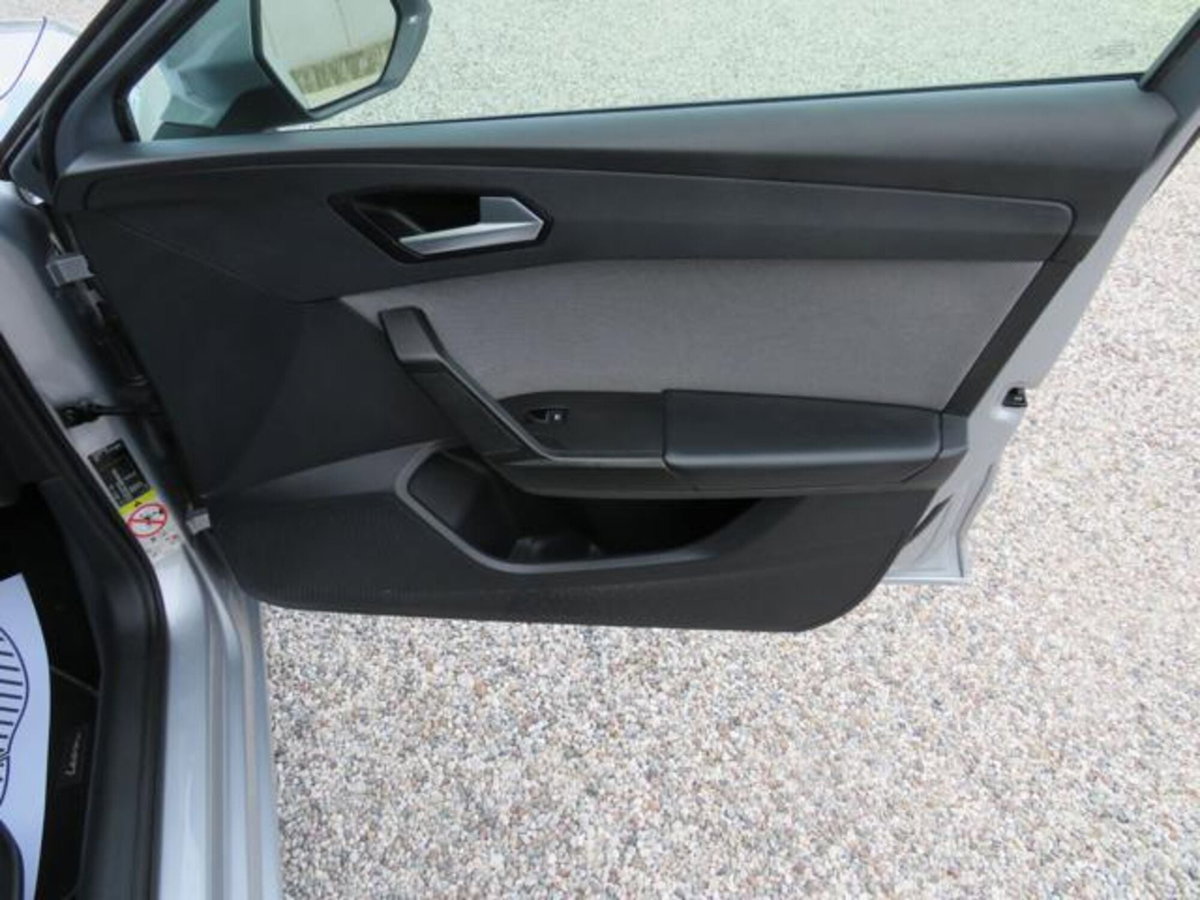 SEAT Leon ST Sportstourer 2.0 TDI 150 CV 4Drive DSG FR (20)