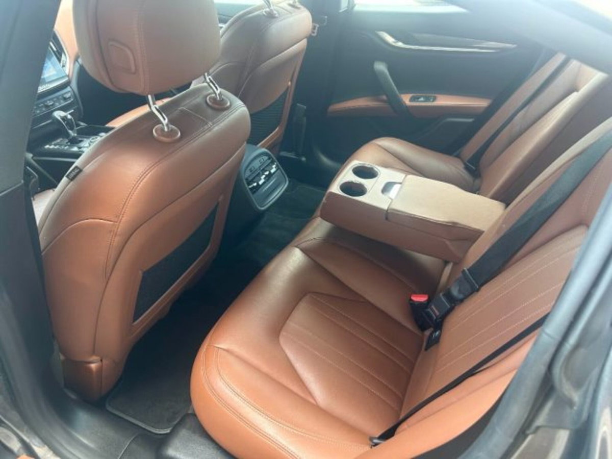 Maserati Ghibli Ghibli V6 Diesel (6)