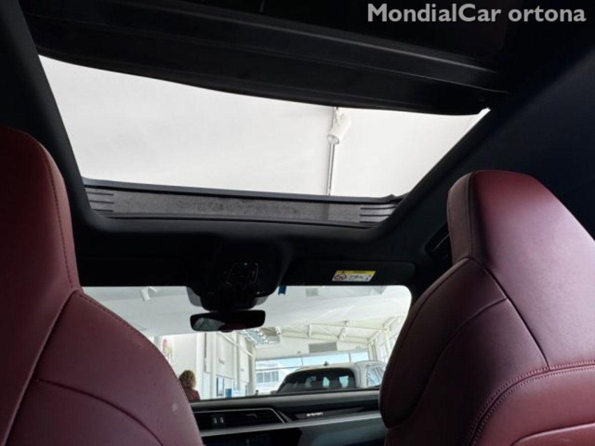 Audi e-tron Sportback S sport attitude (12)