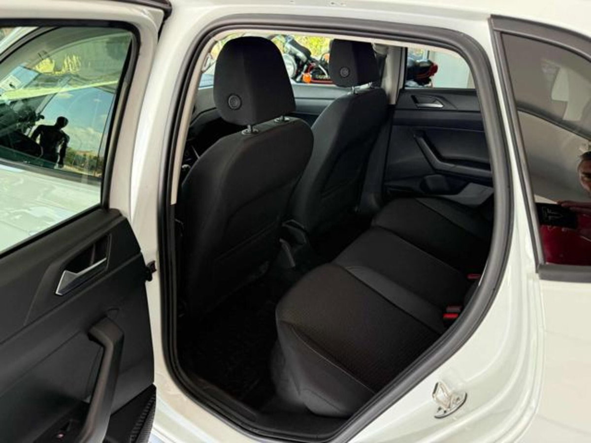 Volkswagen Polo 1.6 TDI 95 CV DSG 5p. Highline BlueMotion Tech. (10)