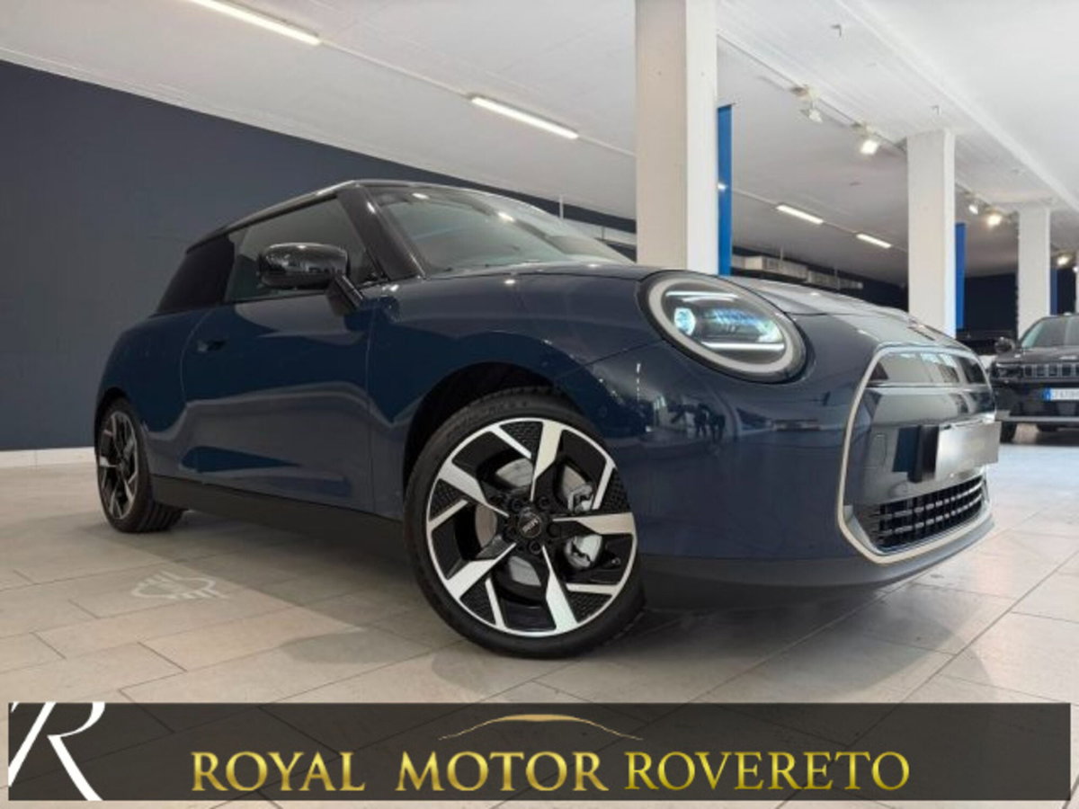 MINI Mini Cooper SE M (3)