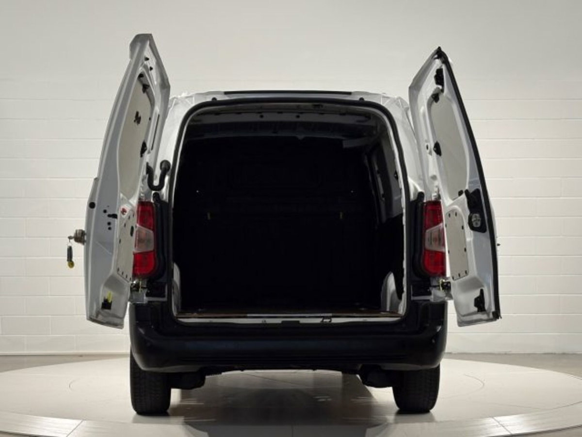 Opel Combo Furgone Cargo XL 1.5 Diesel 100CV PL 950kg Edition (4)