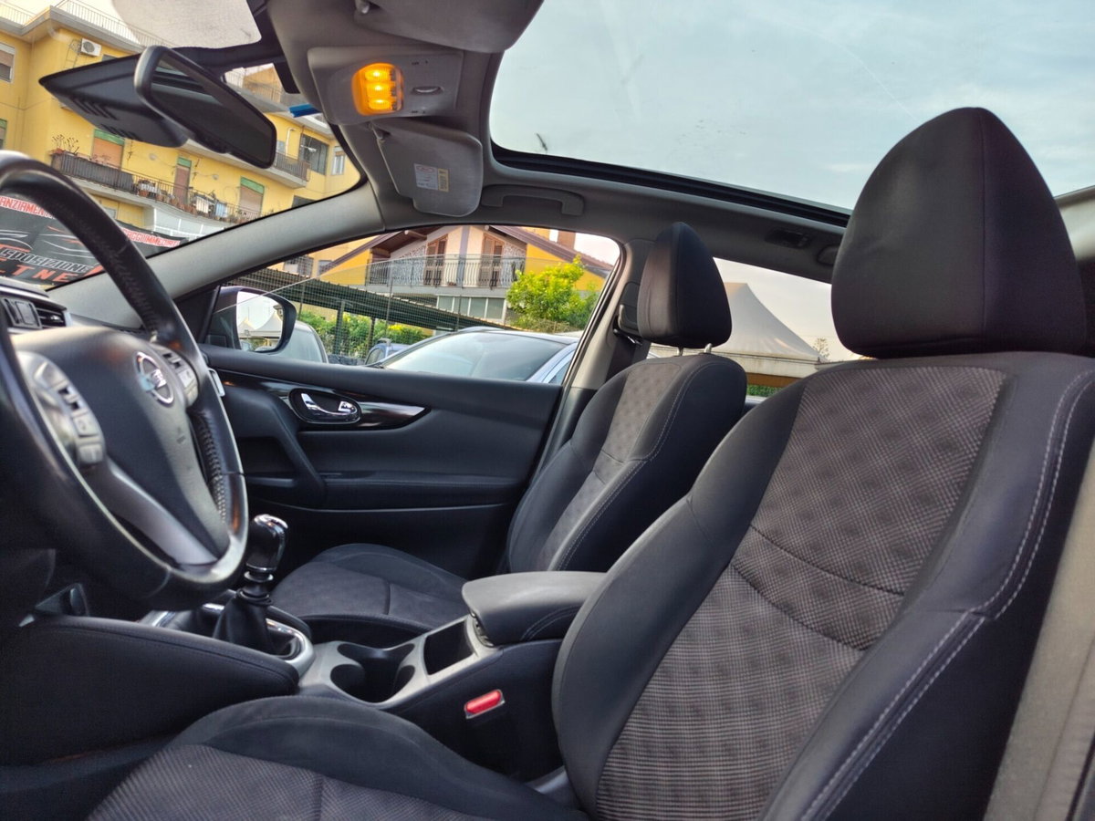 Nissan Qashqai 1.5 dCi Tekna (9)