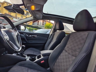 Nissan Qashqai 1.5 dCi Tekna (9)