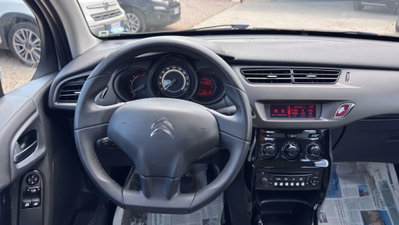 Citroen C3 1.4 HDi 70 Exclusive (8)