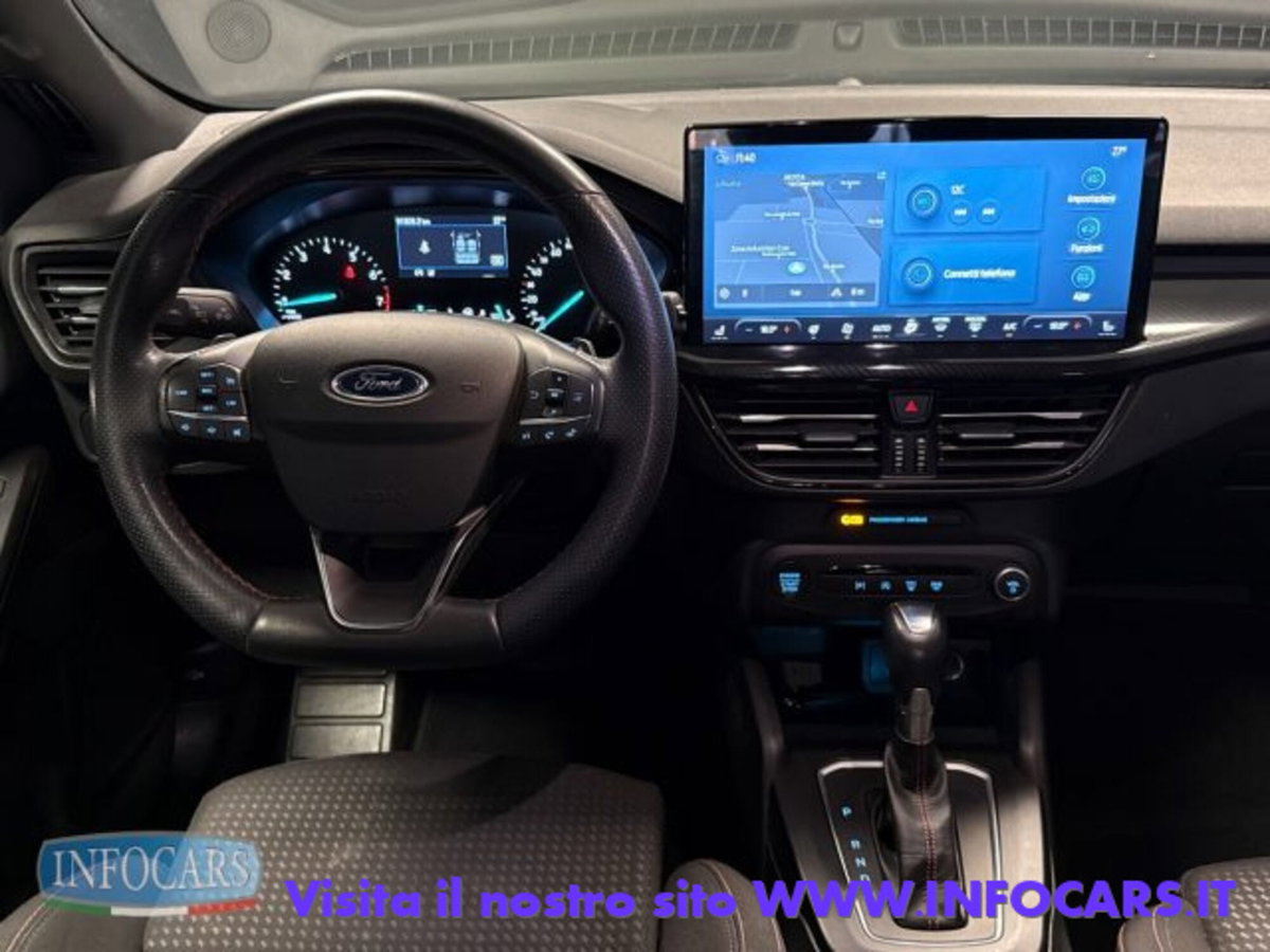 Ford Focus Station Wagon 1.0 EcoBoost Hybrid 155 CV SW ST-Line (10)