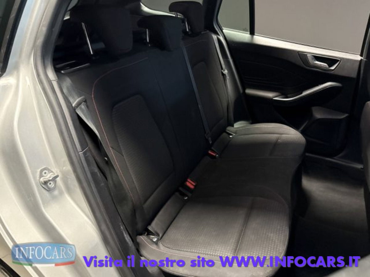 Ford Focus Station Wagon 1.0 EcoBoost Hybrid 155 CV SW ST-Line (8)