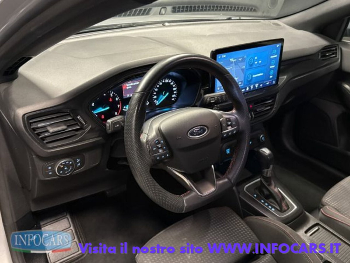 Ford Focus Station Wagon 1.0 EcoBoost Hybrid 155 CV SW ST-Line (9)