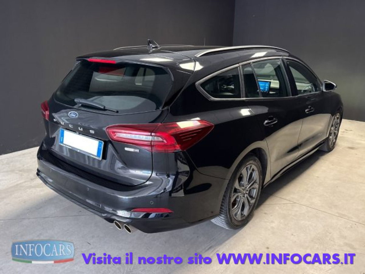 Ford Focus Station Wagon 1.0 EcoBoost Hybrid 155 CV SW ST-Line (4)