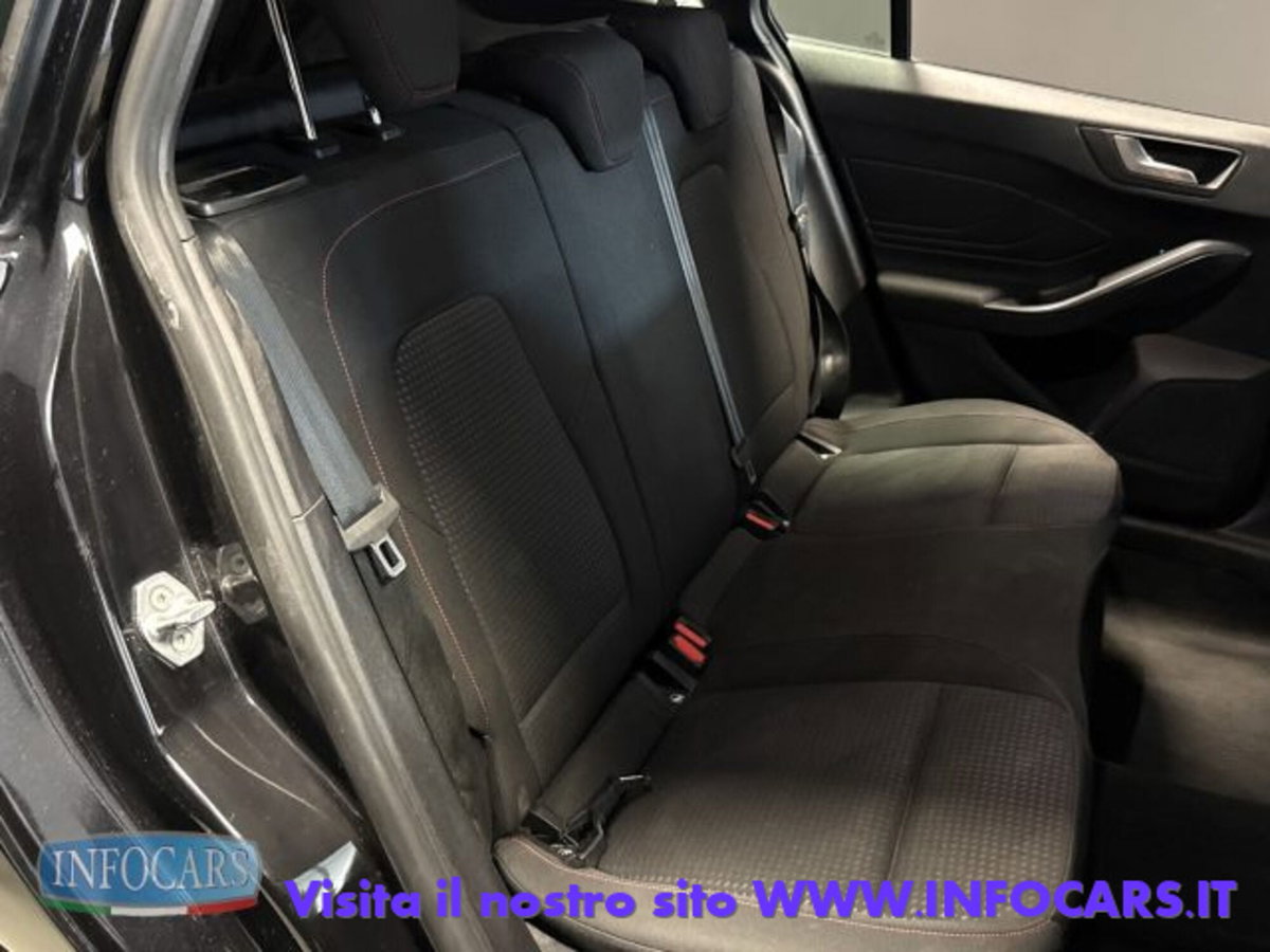 Ford Focus Station Wagon 1.0 EcoBoost Hybrid 155 CV SW ST-Line (8)