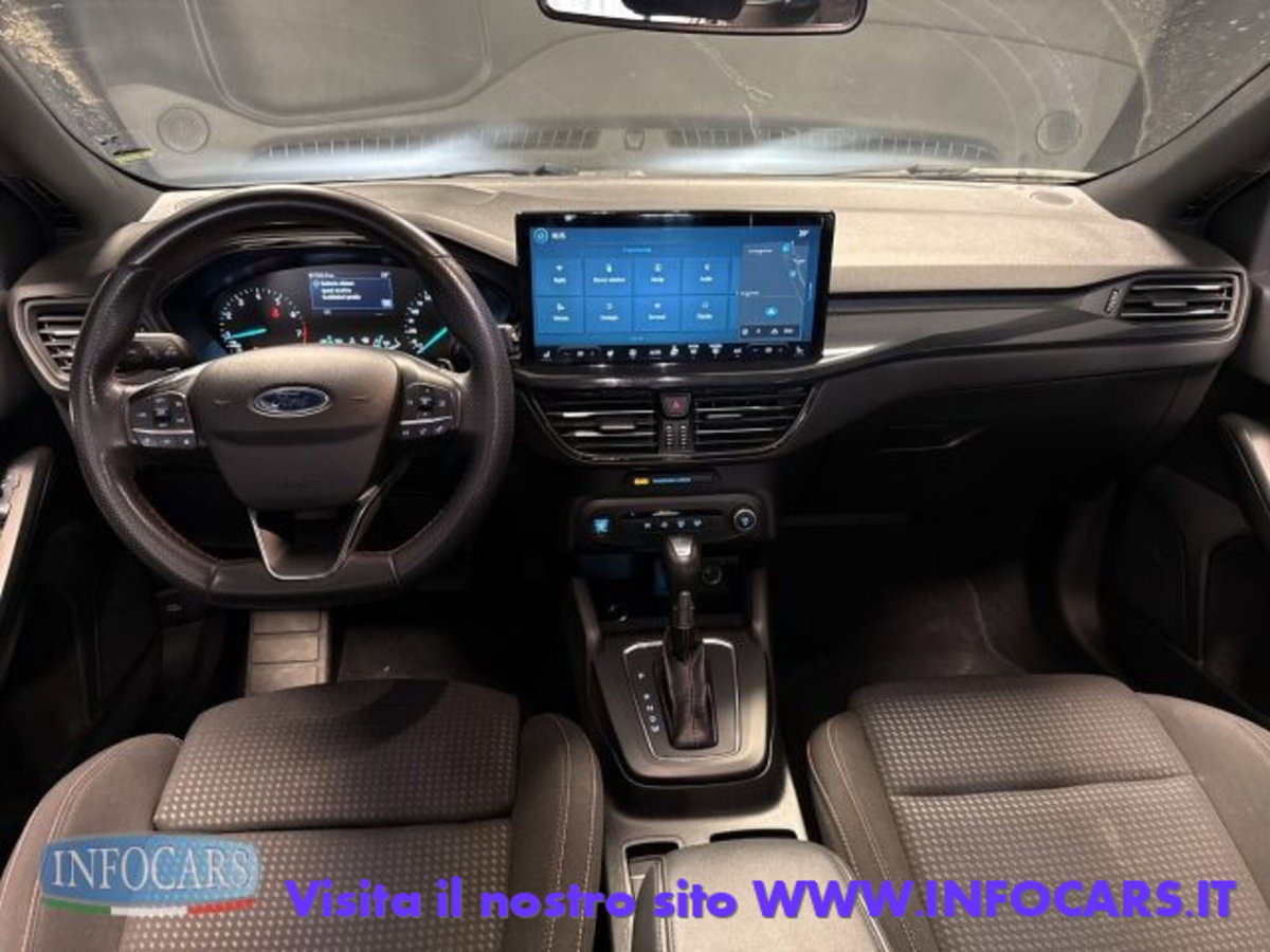 Ford Focus Station Wagon 1.0 EcoBoost Hybrid 155 CV SW ST-Line (11)