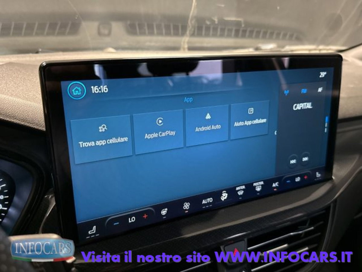 Ford Focus Station Wagon 1.0 EcoBoost Hybrid 155 CV SW ST-Line (16)