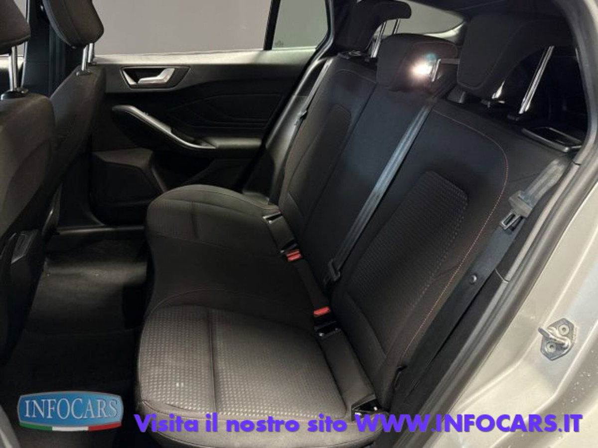 Ford Focus Station Wagon 1.0 EcoBoost Hybrid 155 CV SW ST-Line (7)