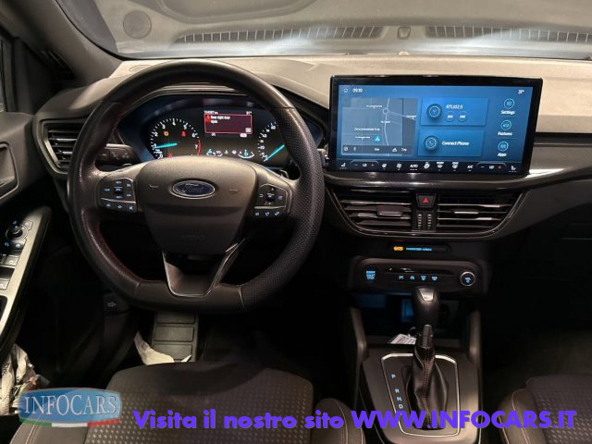 Ford Focus Station Wagon 1.0 EcoBoost Hybrid 155 CV SW ST-Line (10)