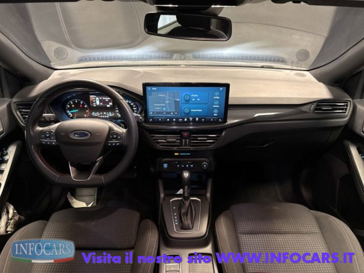 Ford Focus Station Wagon 1.0 EcoBoost Hybrid 155 CV SW ST-Line (11)