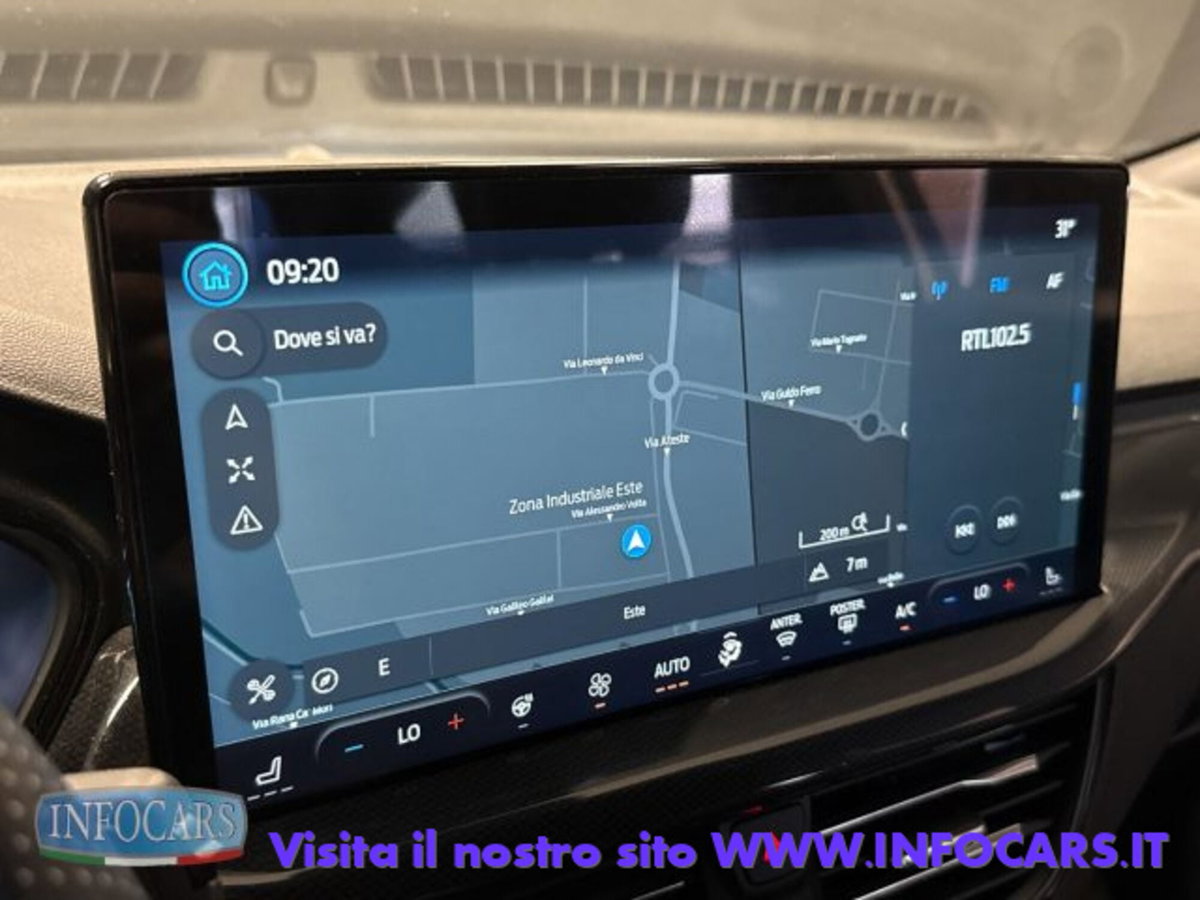 Ford Focus Station Wagon 1.0 EcoBoost Hybrid 155 CV SW ST-Line (14)