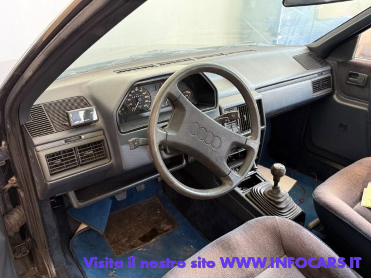 Audi 100 1.8 (75CV) CC (5)