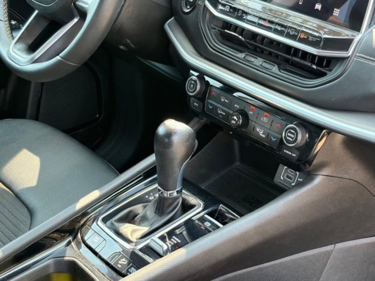 Jeep Compass 1.3 T4 190CV PHEV AT6 4xe Limited (18)