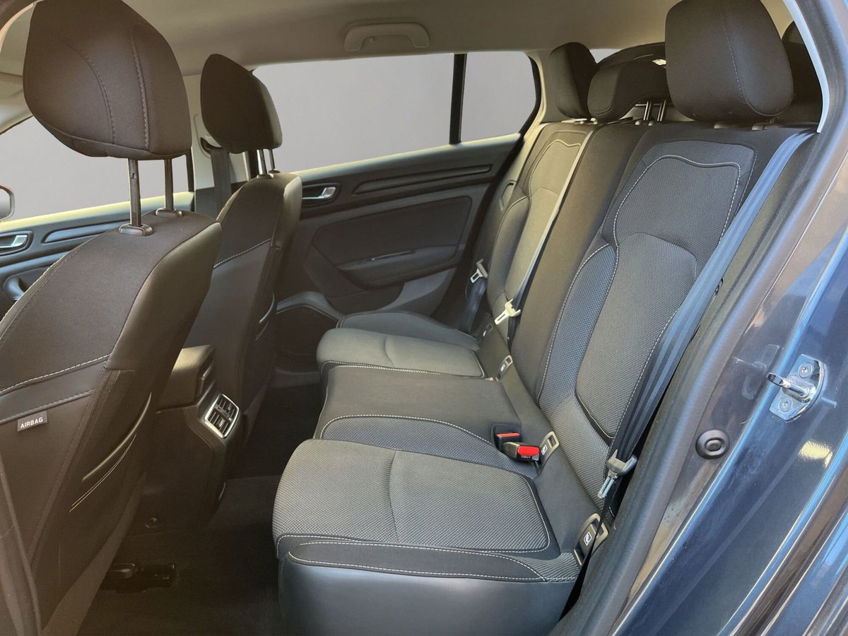 Renault Mégane Sporter Blue dCi 115 CV Business (14)