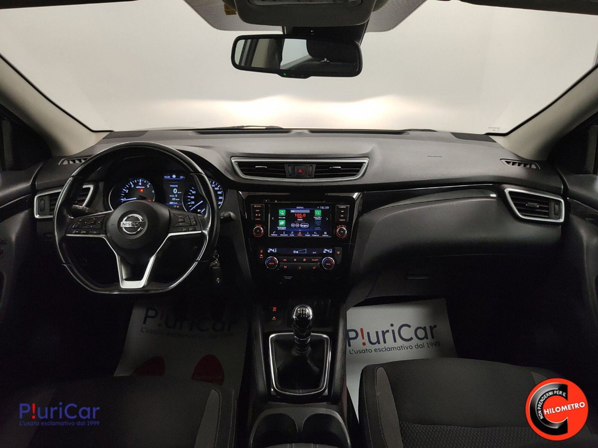 Nissan Qashqai 1.3 DIG-T 140 CV N-Connecta (3)