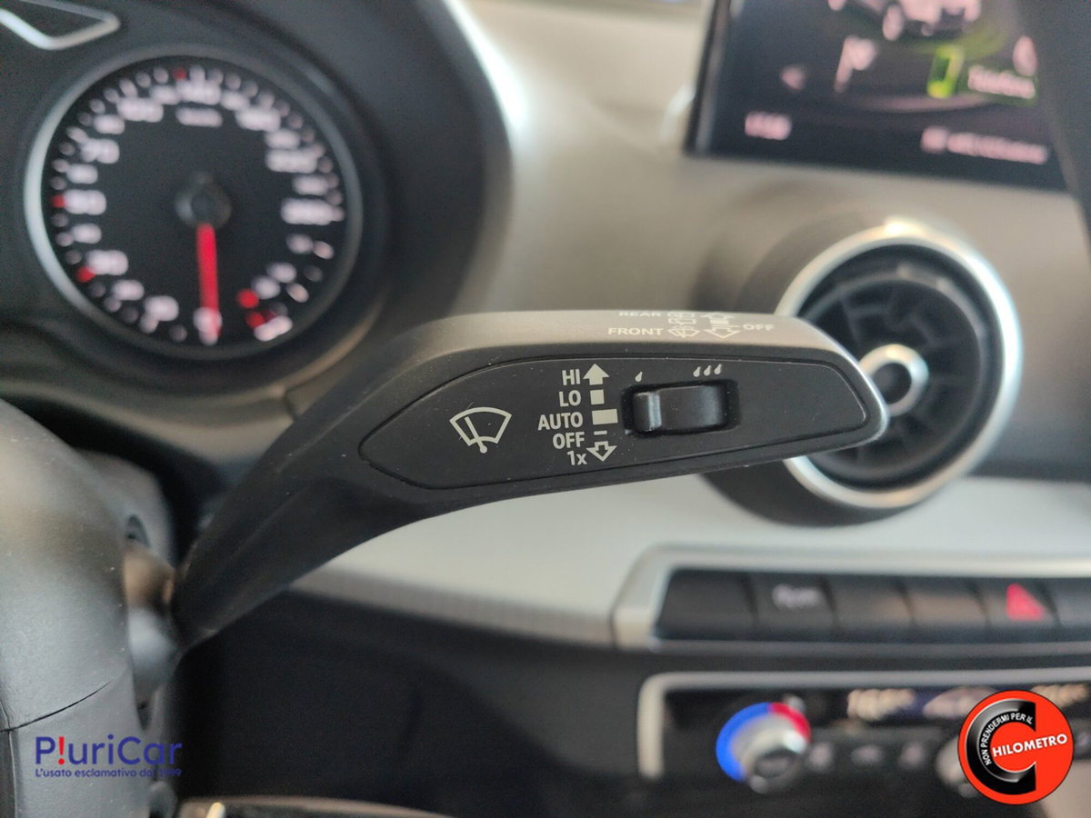 Audi Q2 Q2 35 TDI (18)
